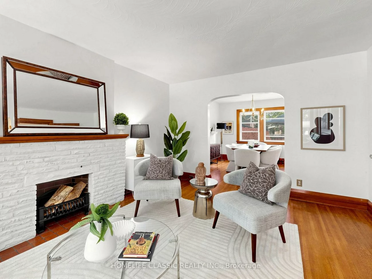 25, Dartmouth, Mimico, Toronto