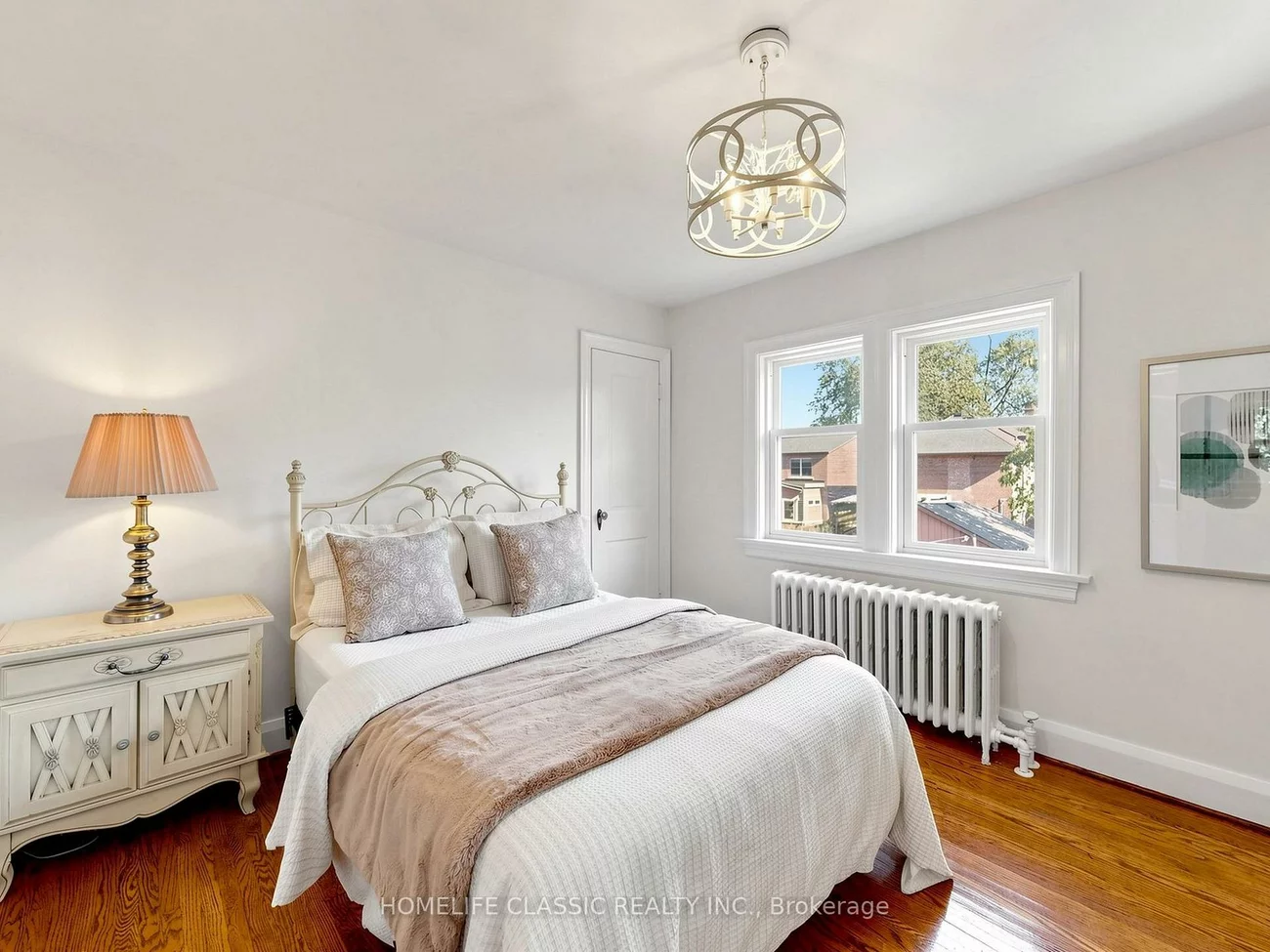 25, Dartmouth, Mimico, Toronto