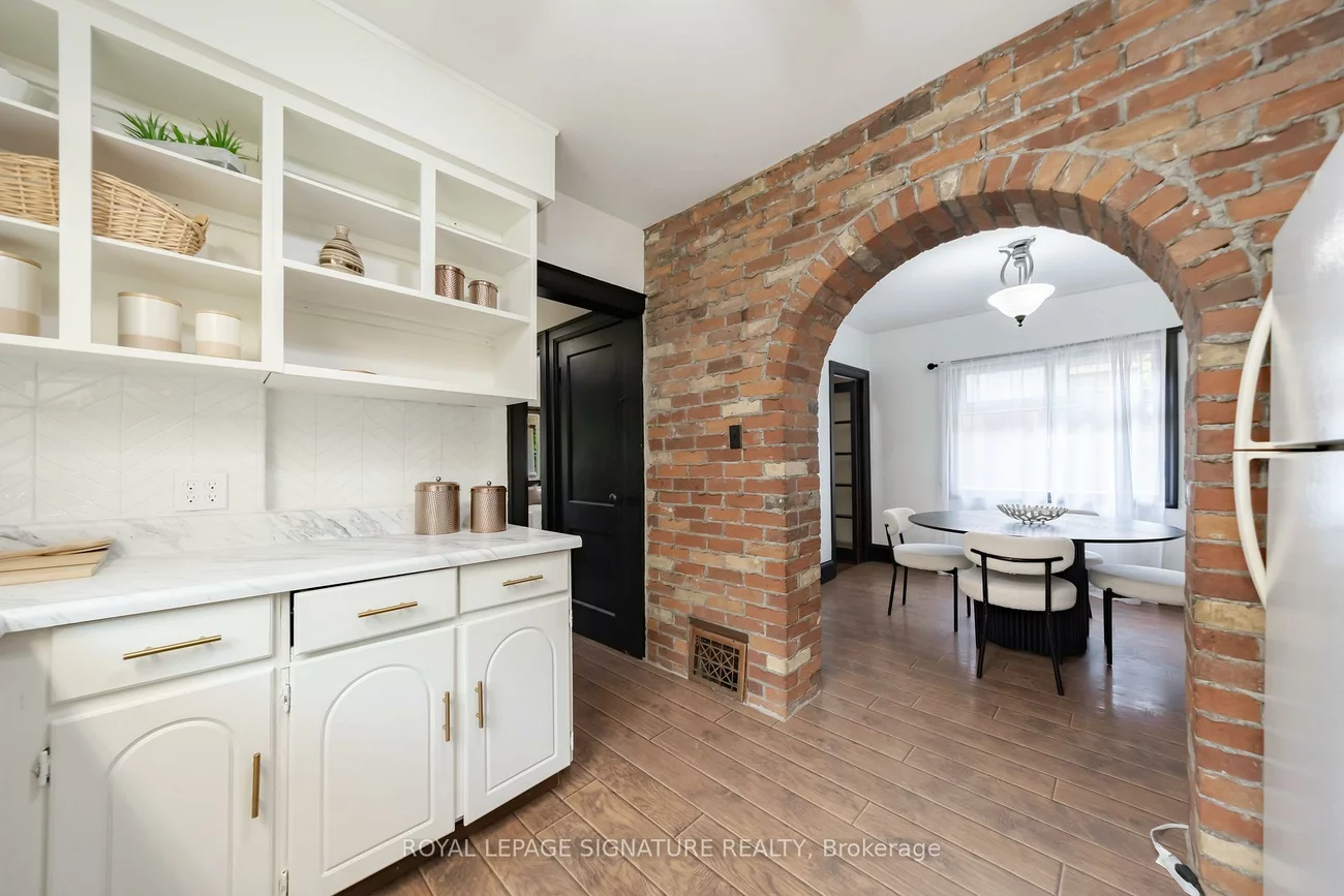234, John, Weston, Toronto
