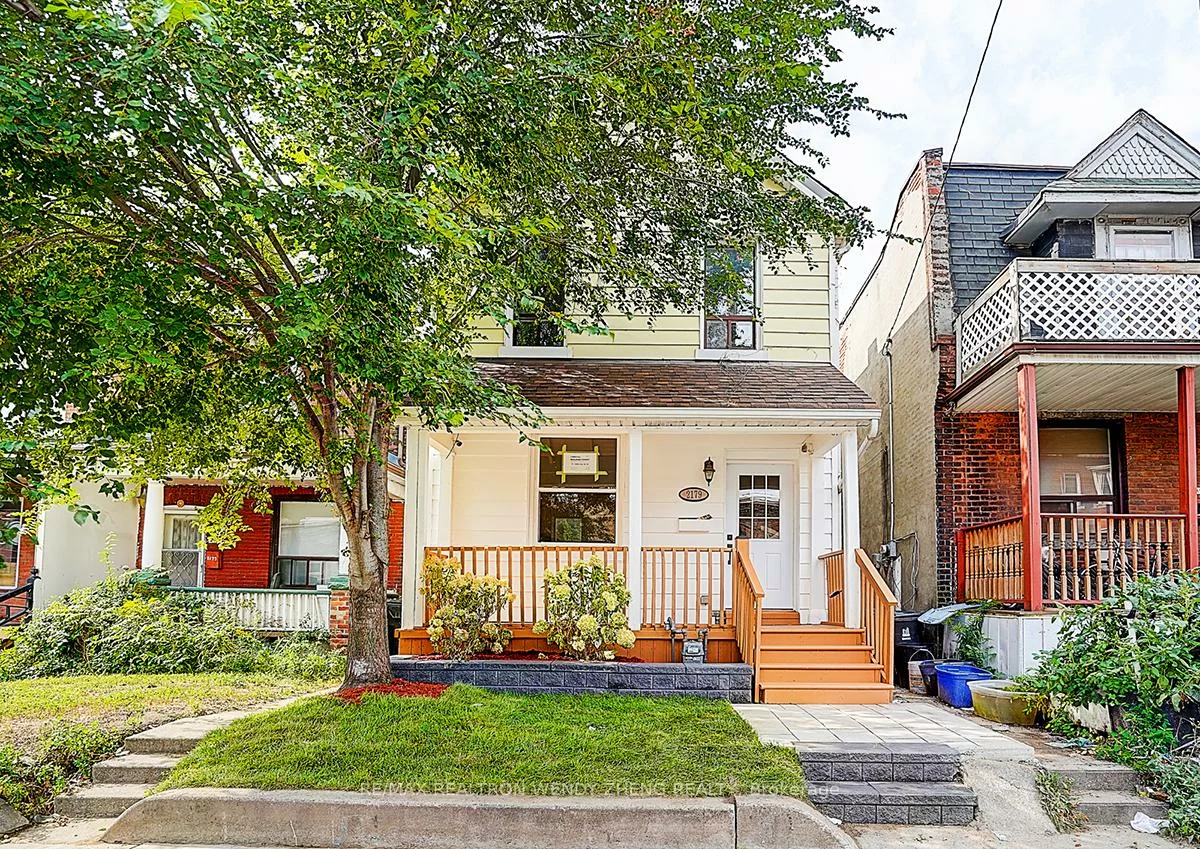 2179, Dundas, Roncesvalles, Toronto