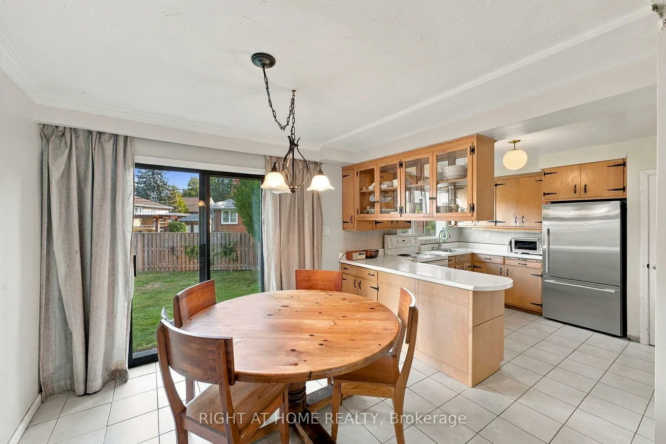 9, Appledale, Princess-Rosethorn, Toronto
