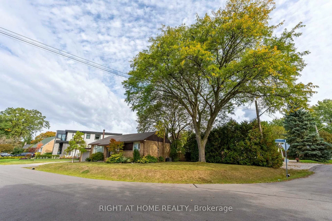 9, Appledale, Princess-Rosethorn, Toronto