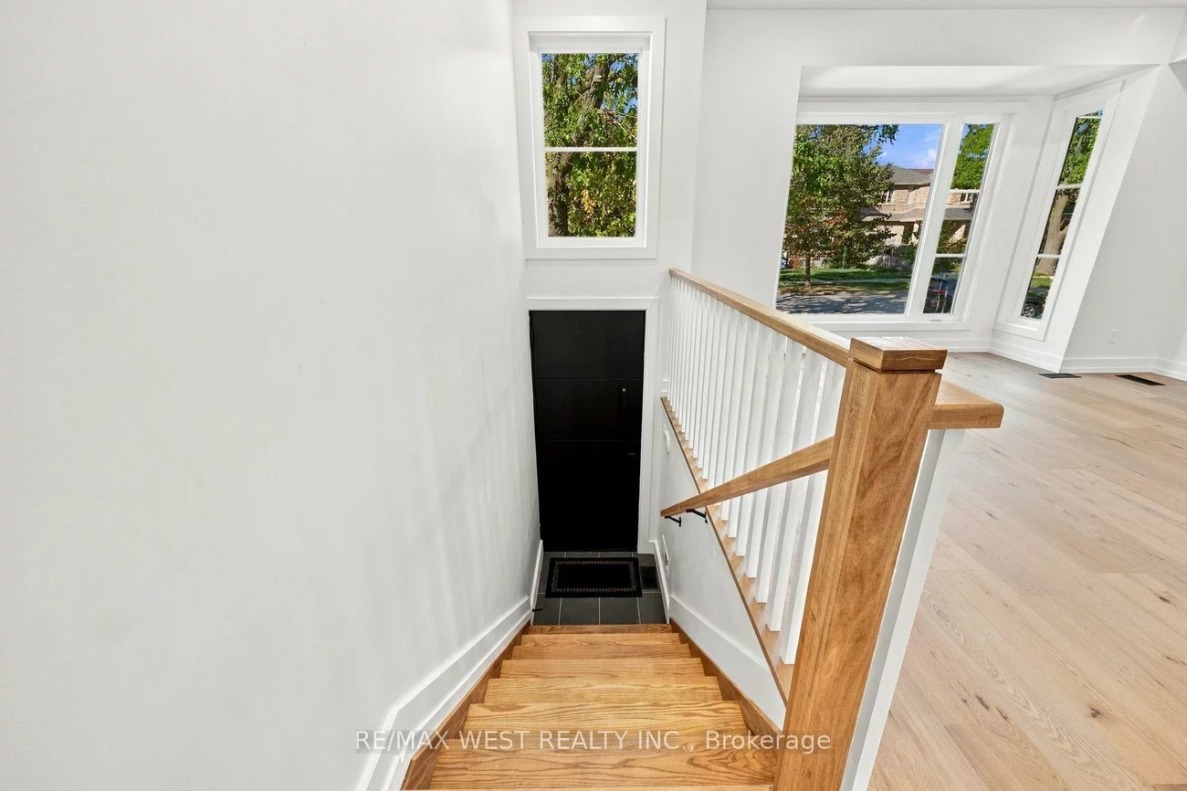 157, Aldercrest, Alderwood, Toronto