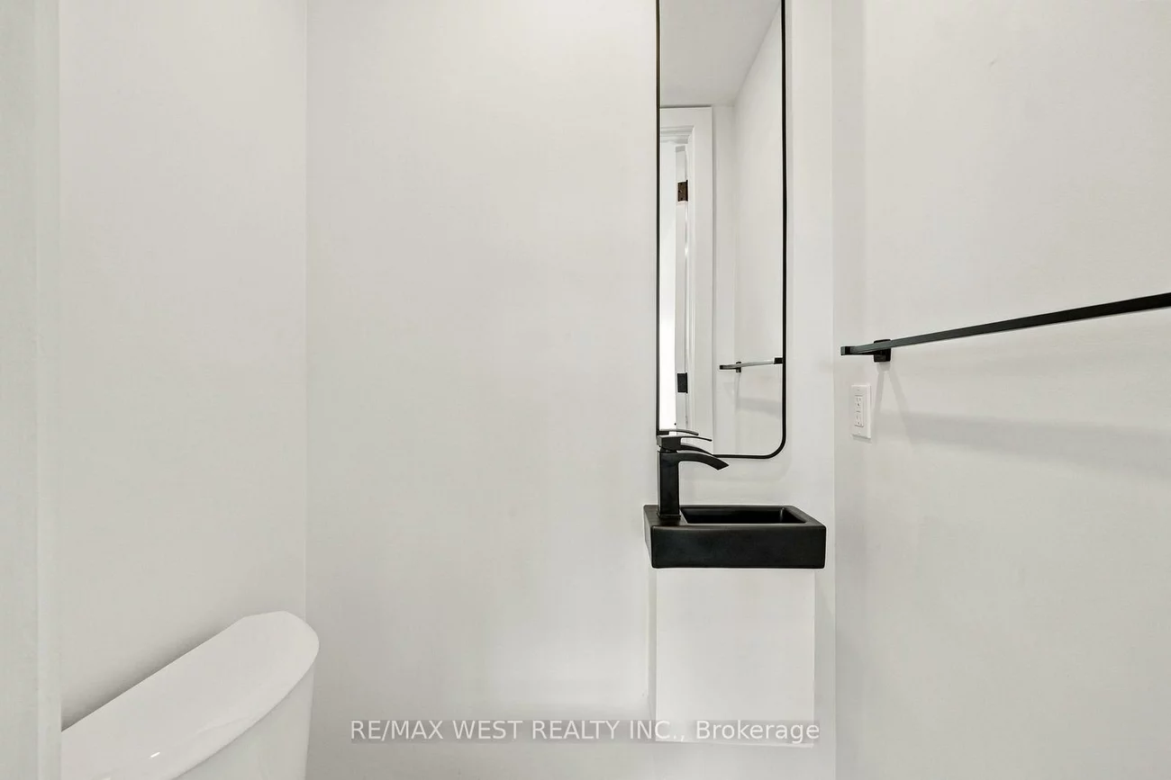 157, Aldercrest, Alderwood, Toronto