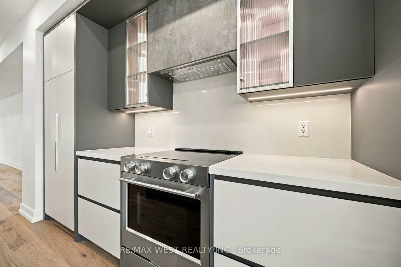 157, Aldercrest, Alderwood, Toronto