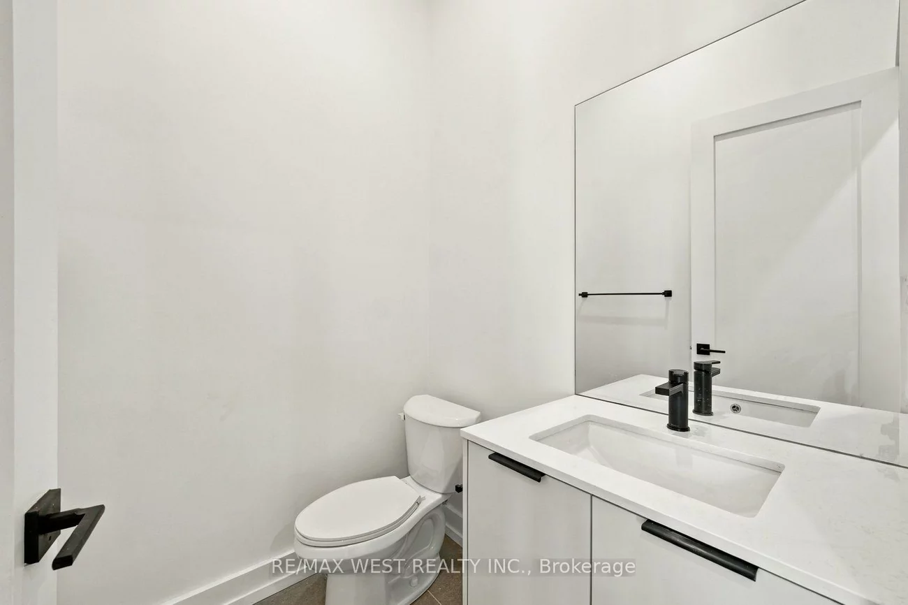 157, Aldercrest, Alderwood, Toronto