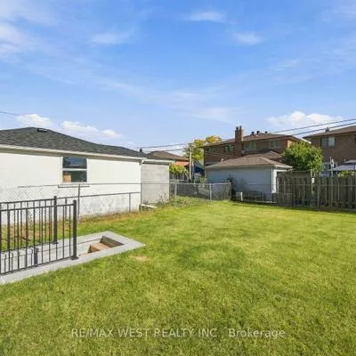 157, Aldercrest, Alderwood, Toronto
