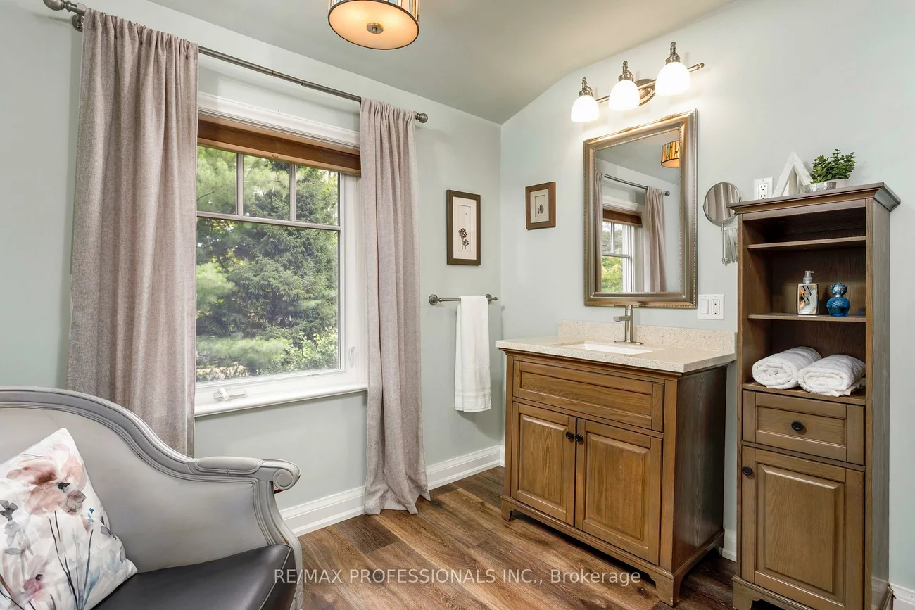 1364, Islington, Princess-Rosethorn, Toronto
