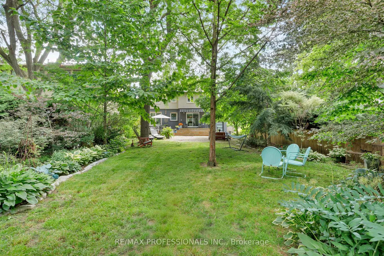 1364, Islington, Princess-Rosethorn, Toronto
