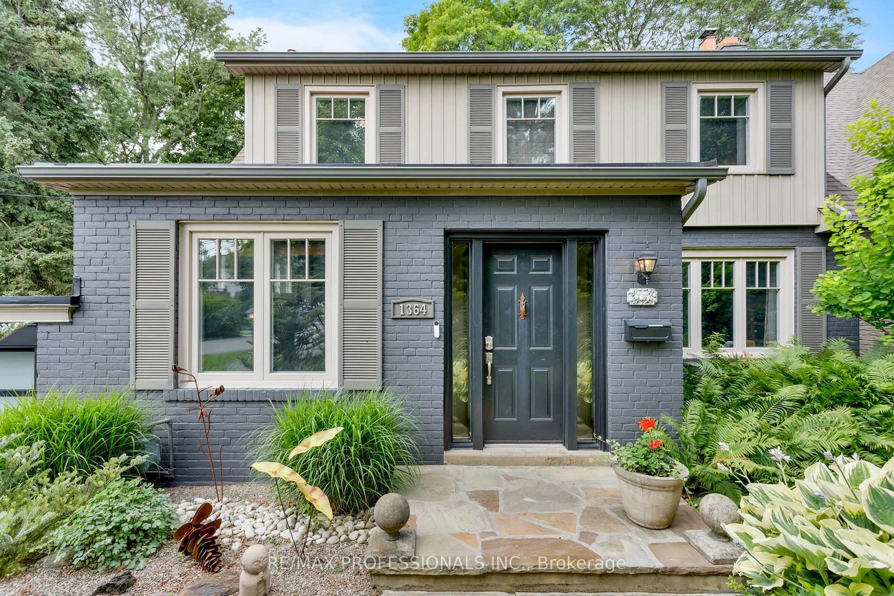 1364, Islington, Princess-Rosethorn, Toronto
