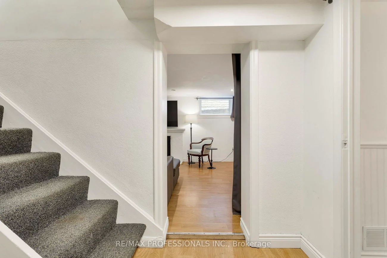 1364, Islington, Princess-Rosethorn, Toronto