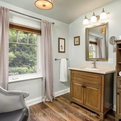 1364, Islington, Princess-Rosethorn, Toronto