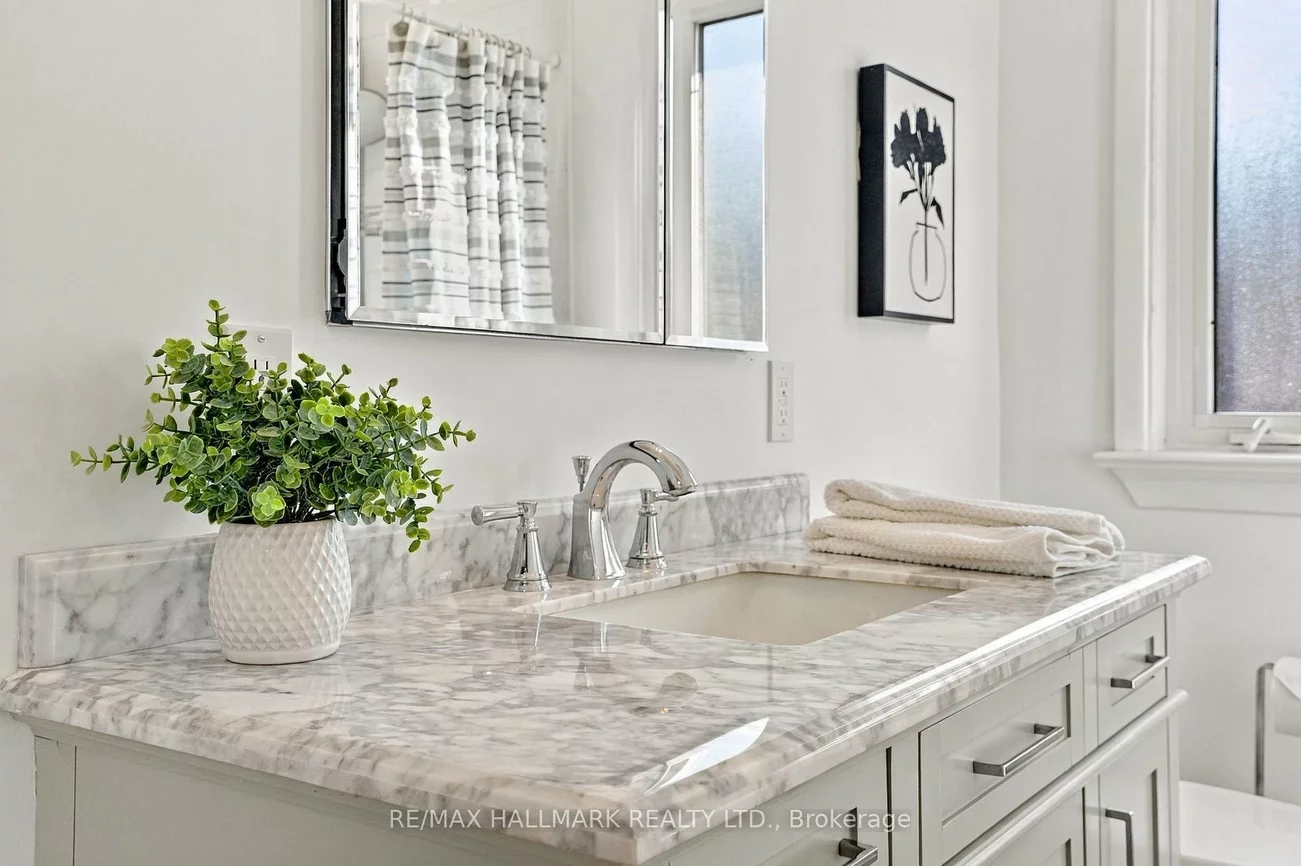 29, Willowbrook, Mimico, Toronto