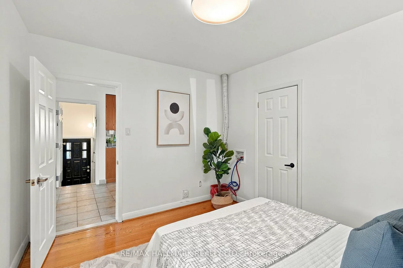 29, Willowbrook, Mimico, Toronto