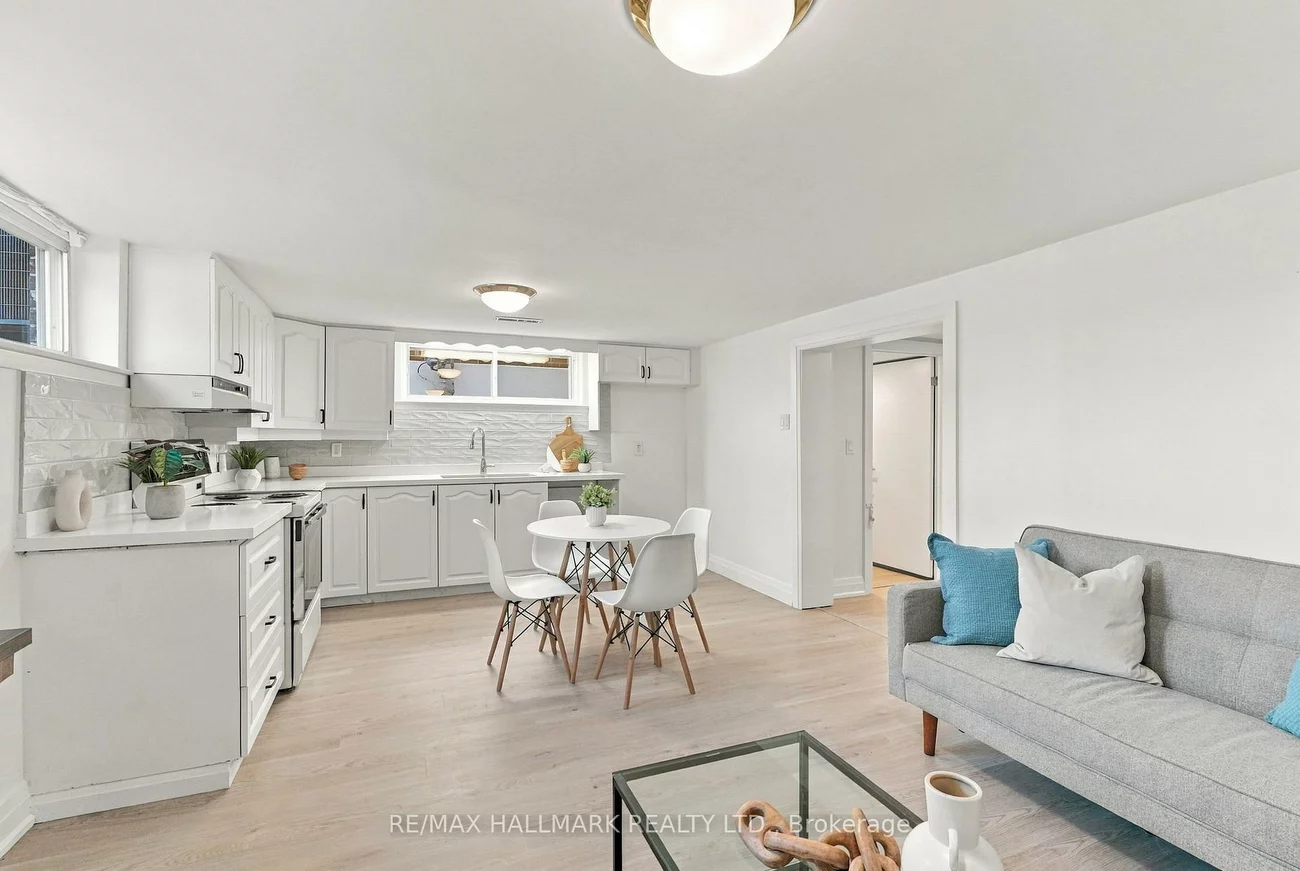 29, Willowbrook, Mimico, Toronto