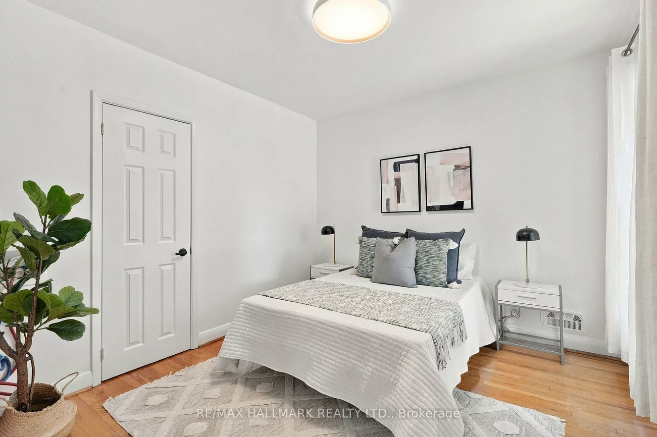 29, Willowbrook, Mimico, Toronto