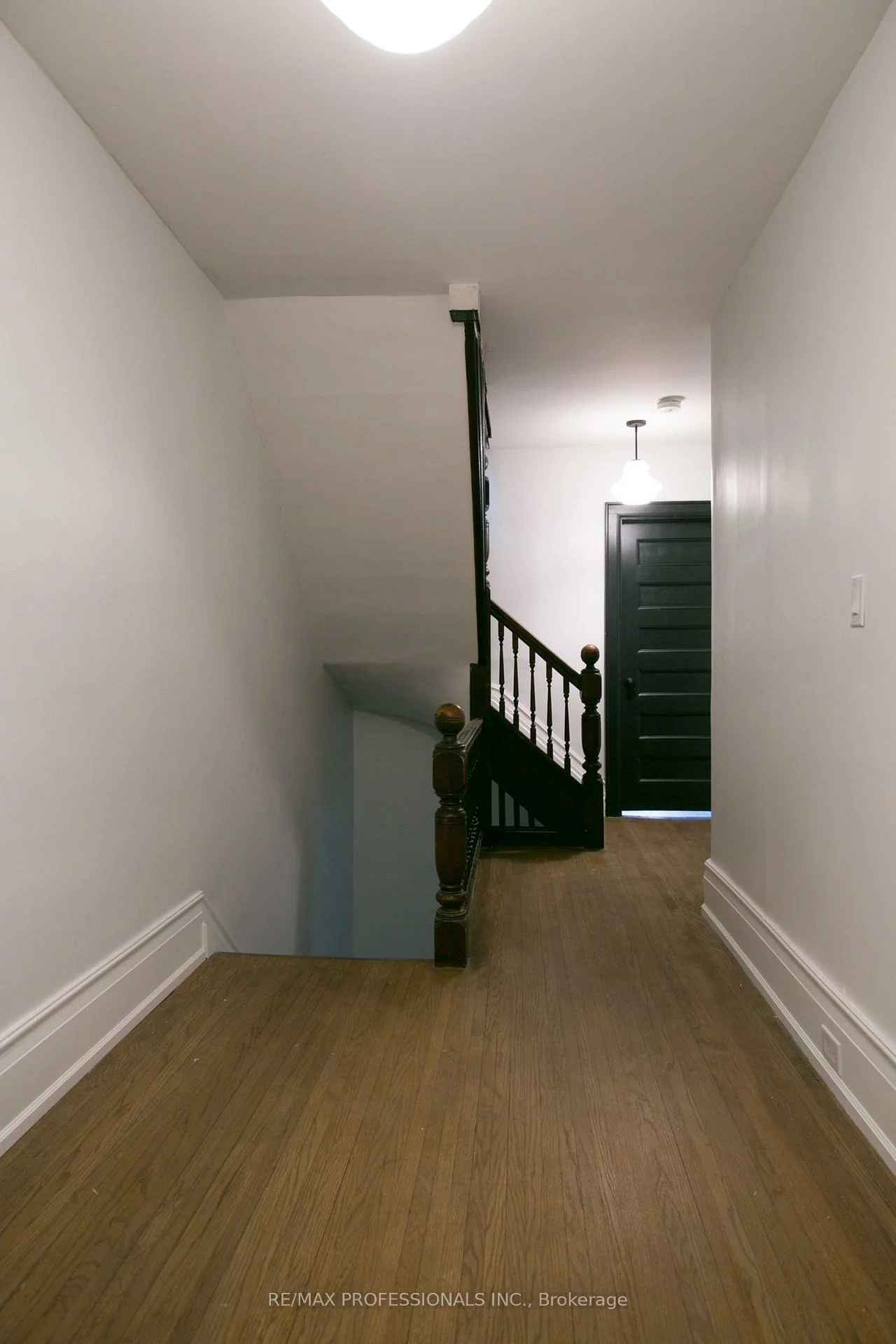 124, Close, South Parkdale, Toronto