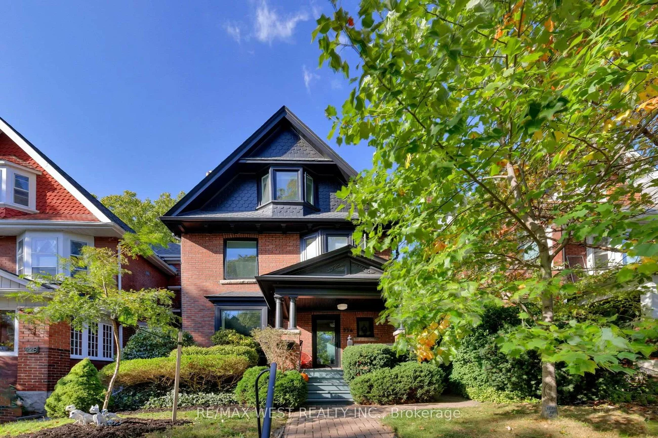 226, Wright, High Park-Swansea, Toronto