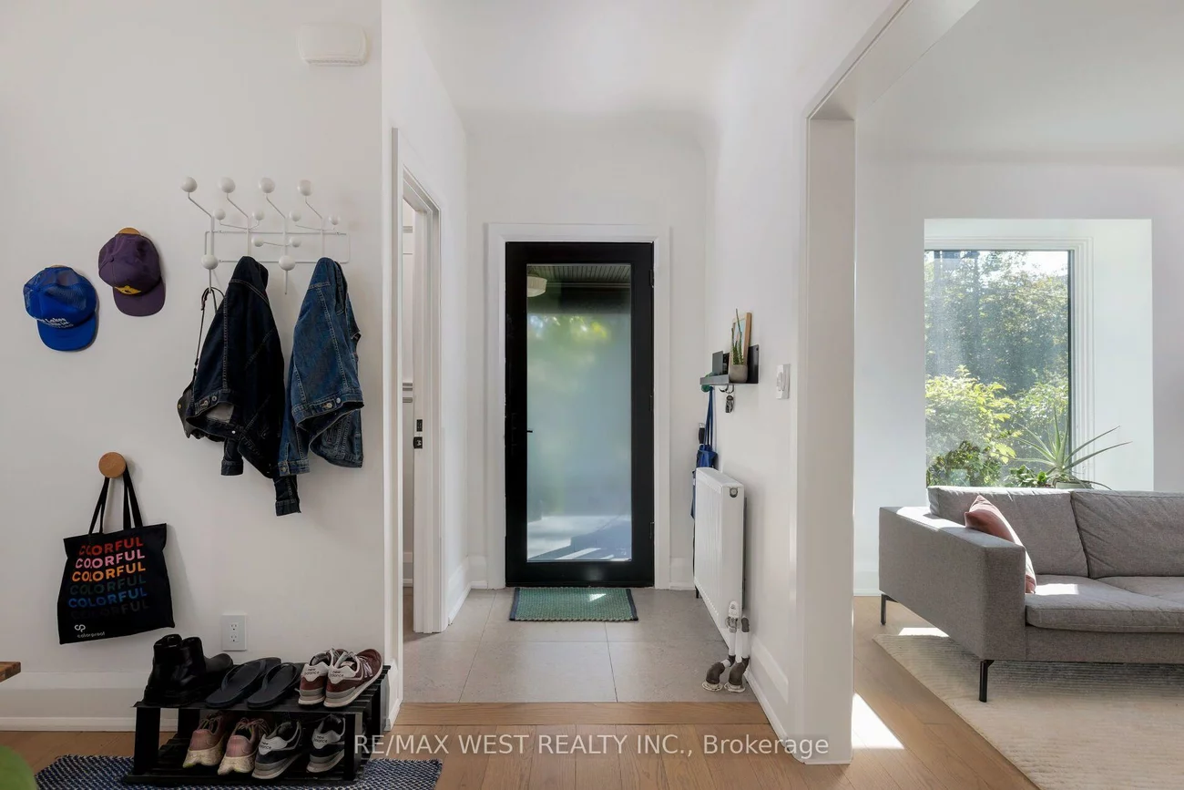 226, Wright, High Park-Swansea, Toronto