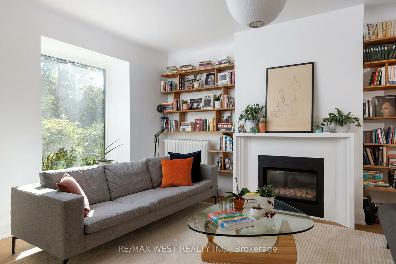 226, Wright, High Park-Swansea, Toronto