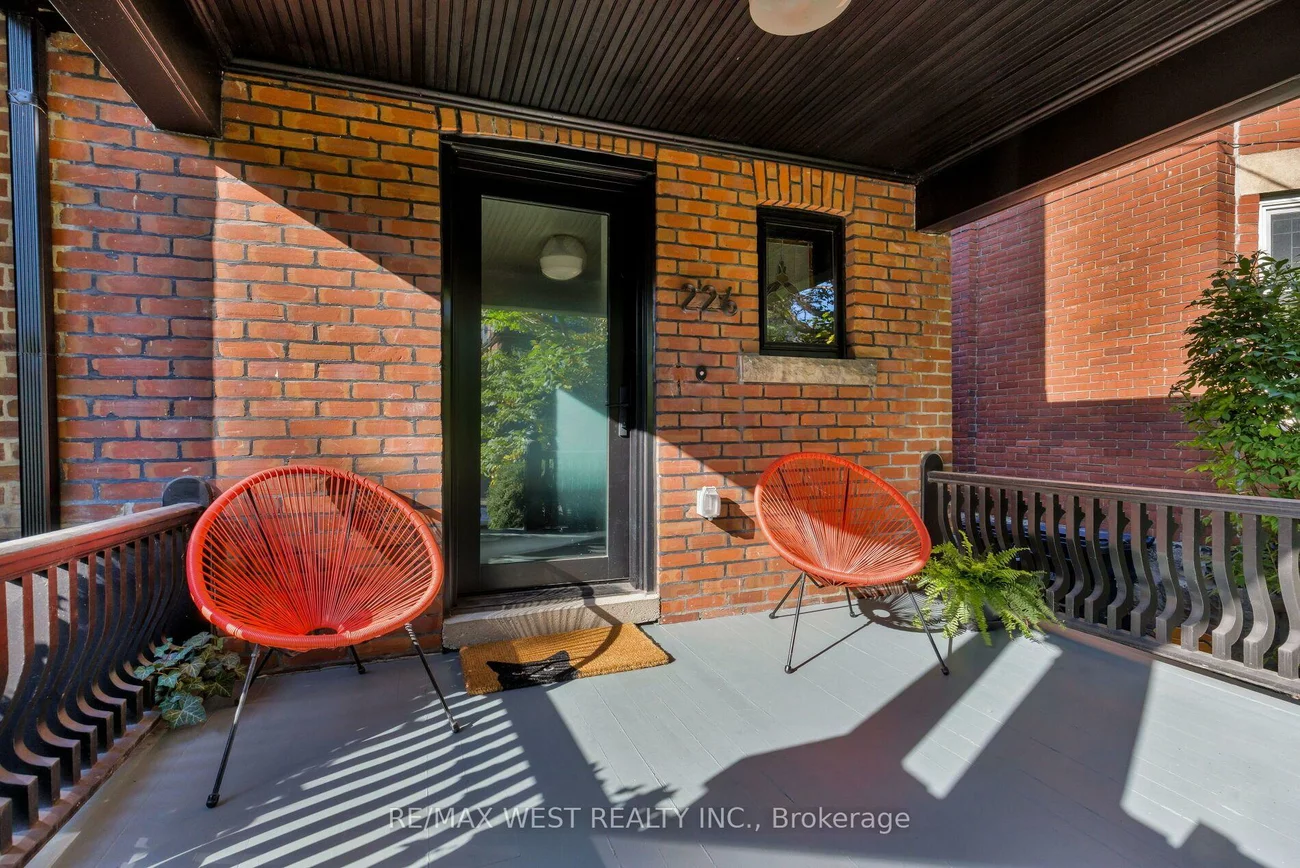 226, Wright, High Park-Swansea, Toronto