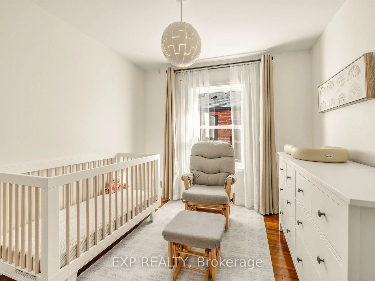 10, Yarn, Islington-City Centre West, Toronto
