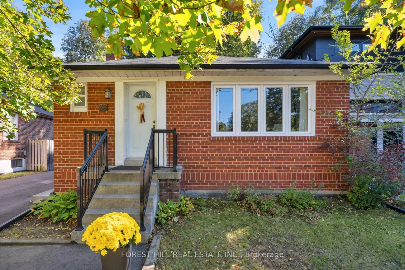37, Cynthia, Rockcliffe-Smythe, Toronto