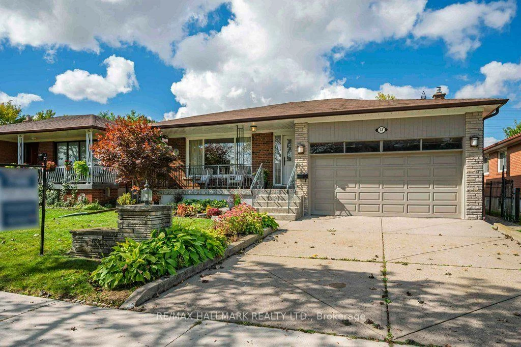12, Tammy, West Humber-Clairville, Toronto