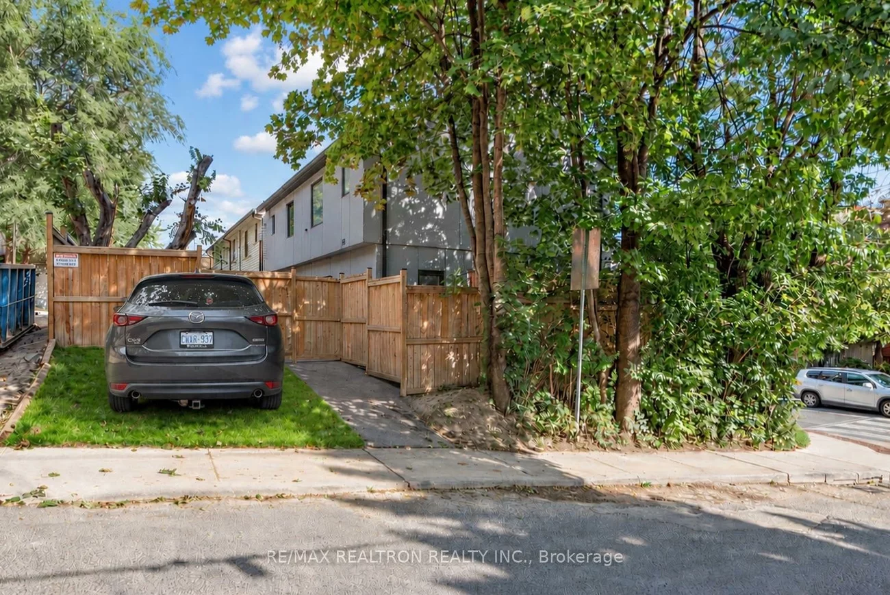 1526, Davenport, Corso Italia-Davenport, Toronto