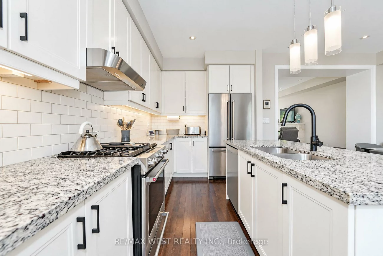 47, Pony Farm, Willowridge-Martingrove-Richview, Toronto