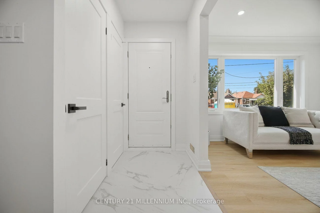 1781, Keele, Keelesdale-Eglinton West, Toronto