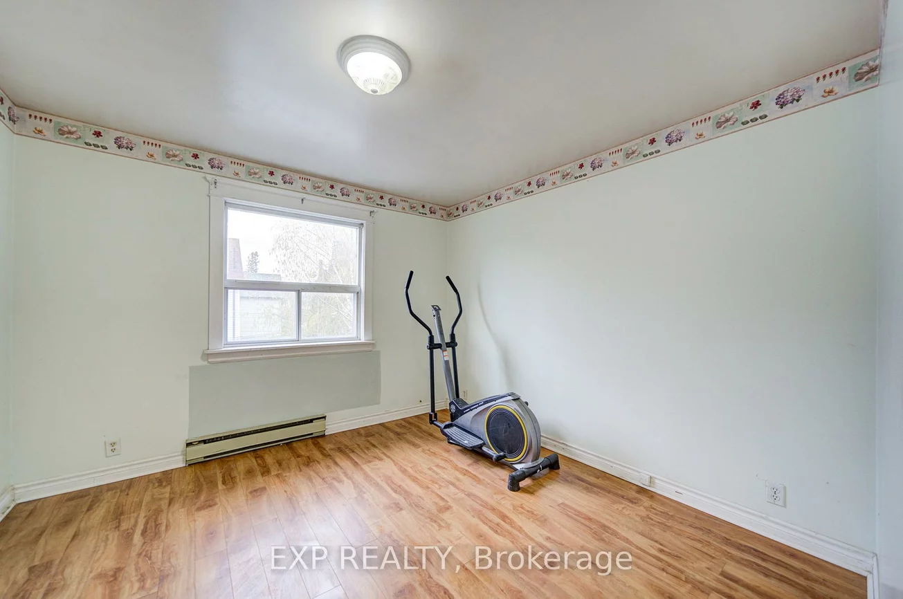 170, Wallace, Dovercourt-Wallace Emerson-Junction, Toronto