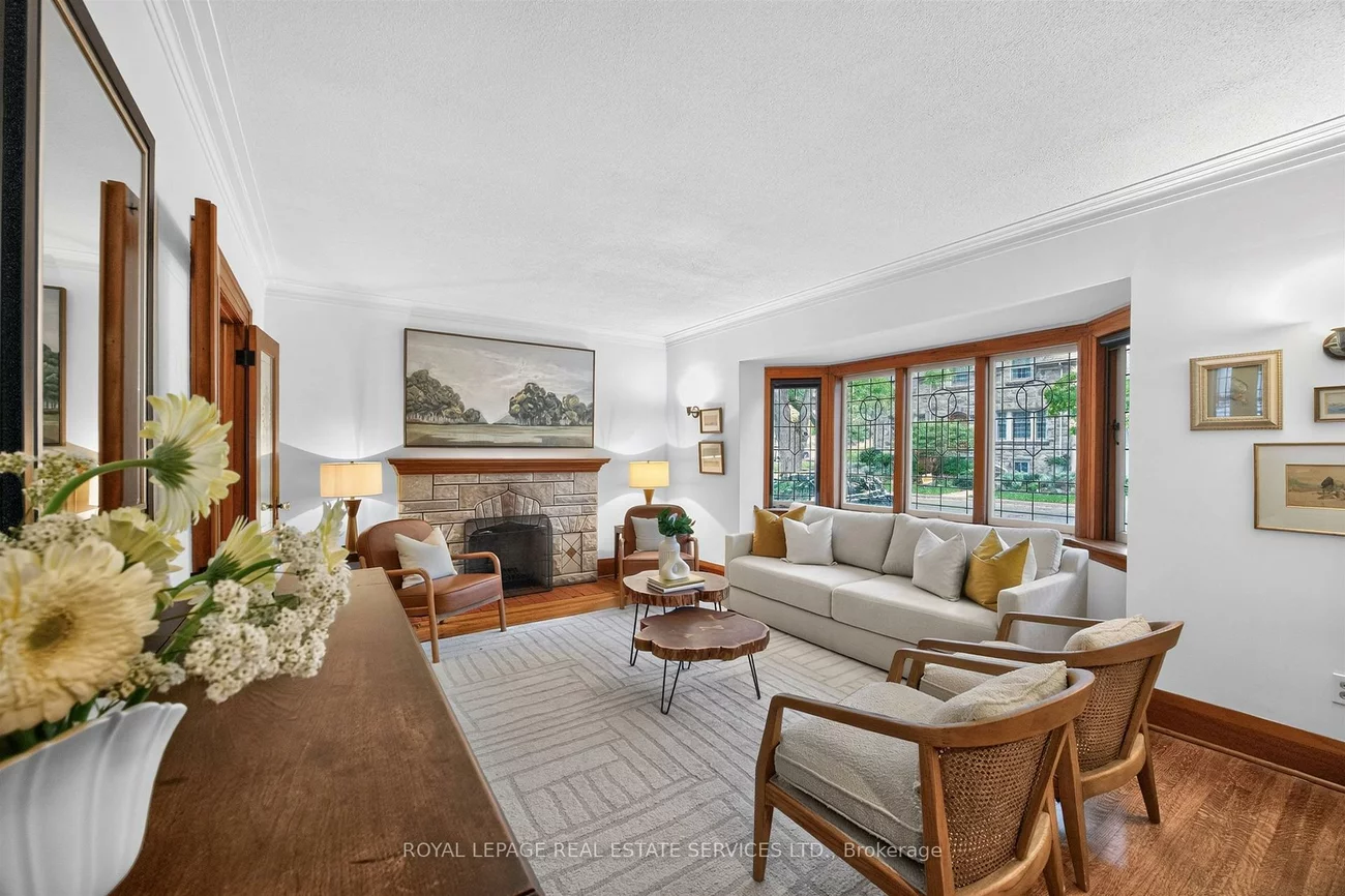 27, Verbena, High Park-Swansea, Toronto