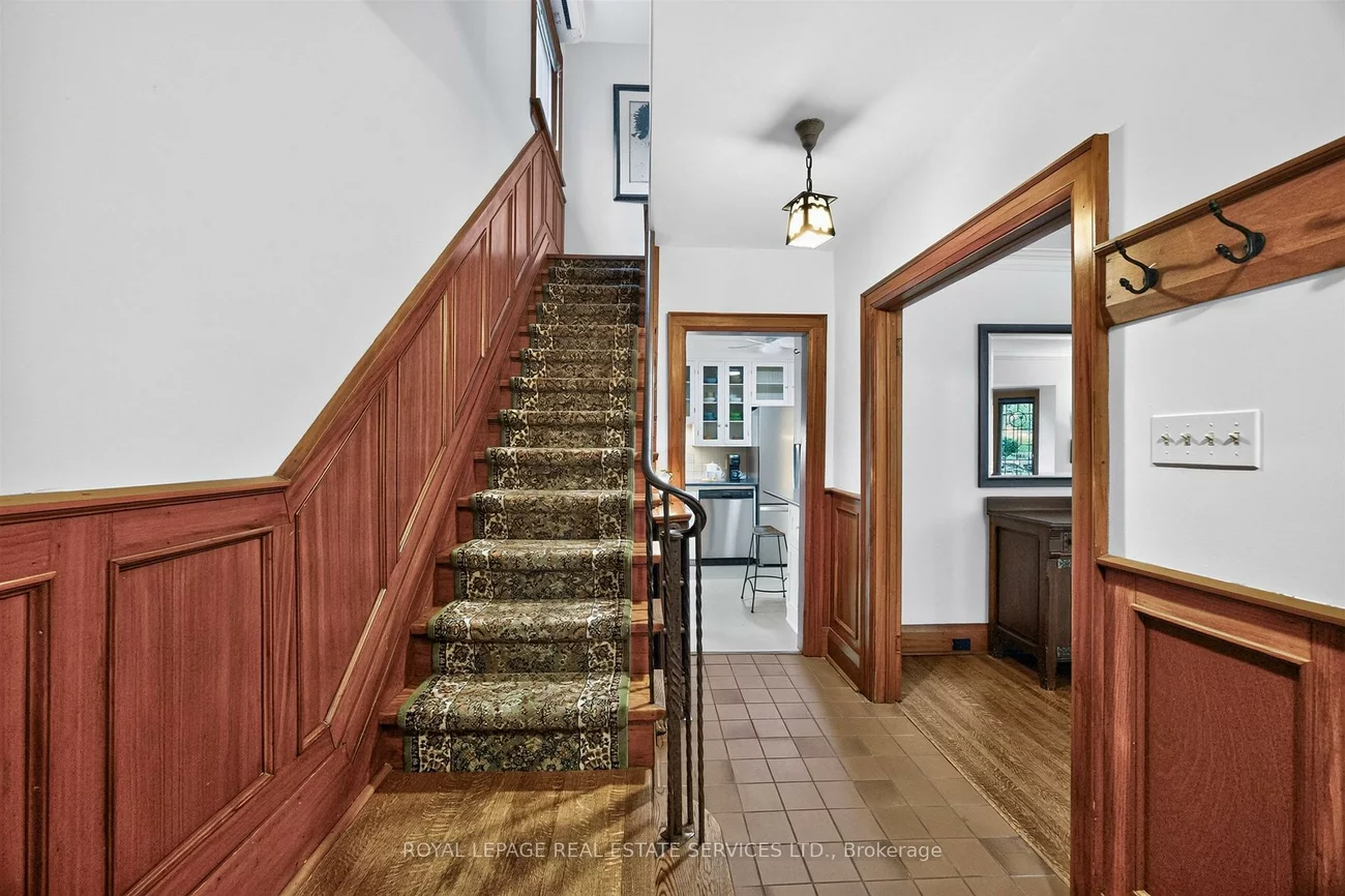27, Verbena, High Park-Swansea, Toronto