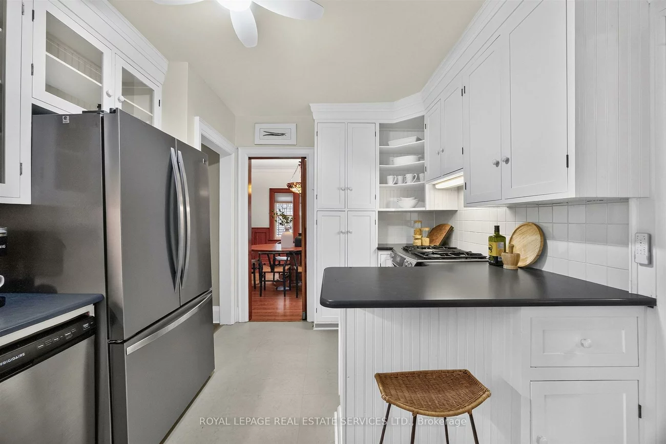 27, Verbena, High Park-Swansea, Toronto