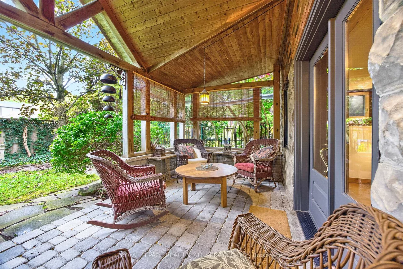 27, Verbena, High Park-Swansea, Toronto