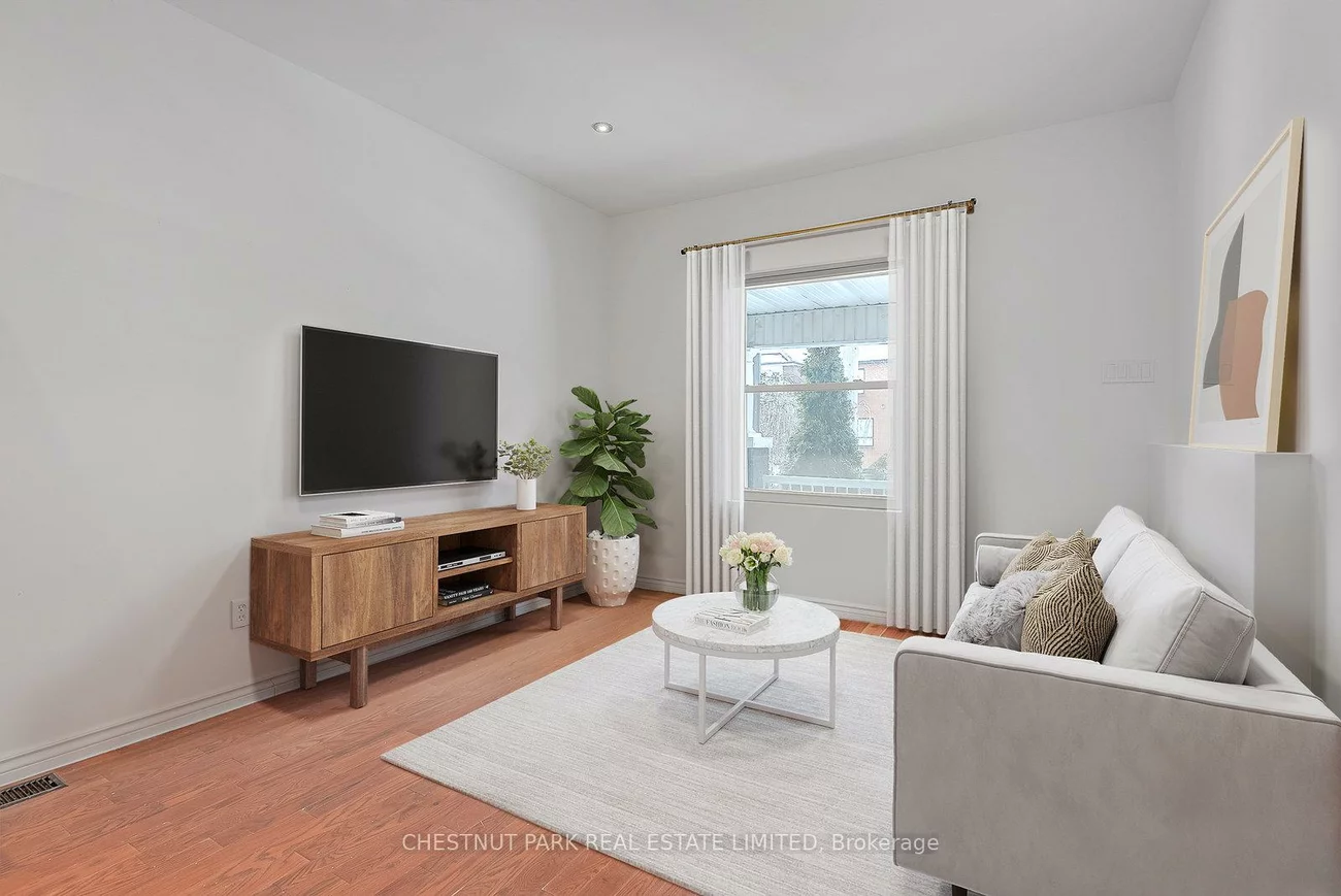 1383, Lansdowne, Corso Italia-Davenport, Toronto