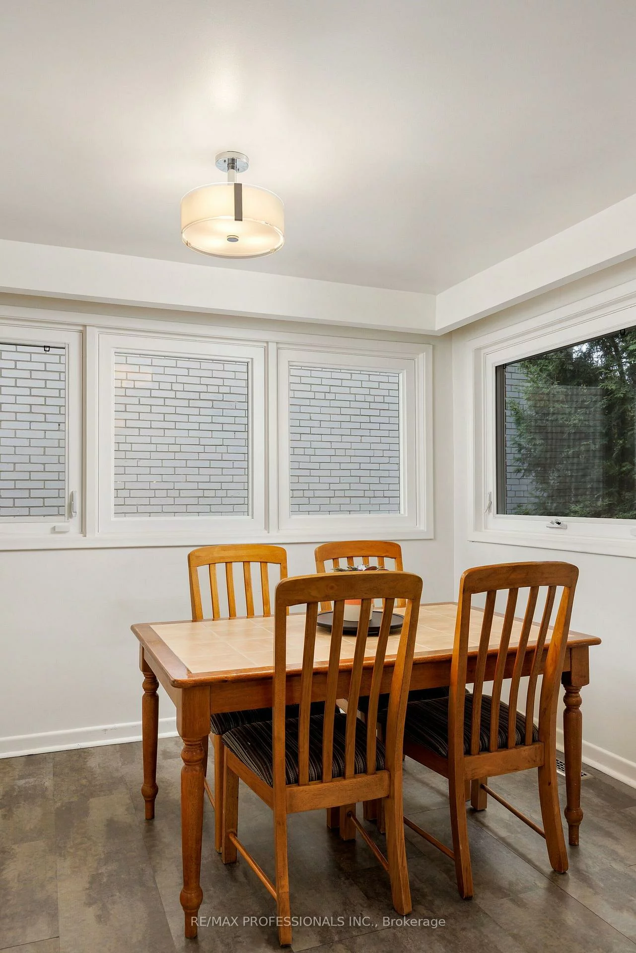 36, Thicket, Markland Wood, Toronto