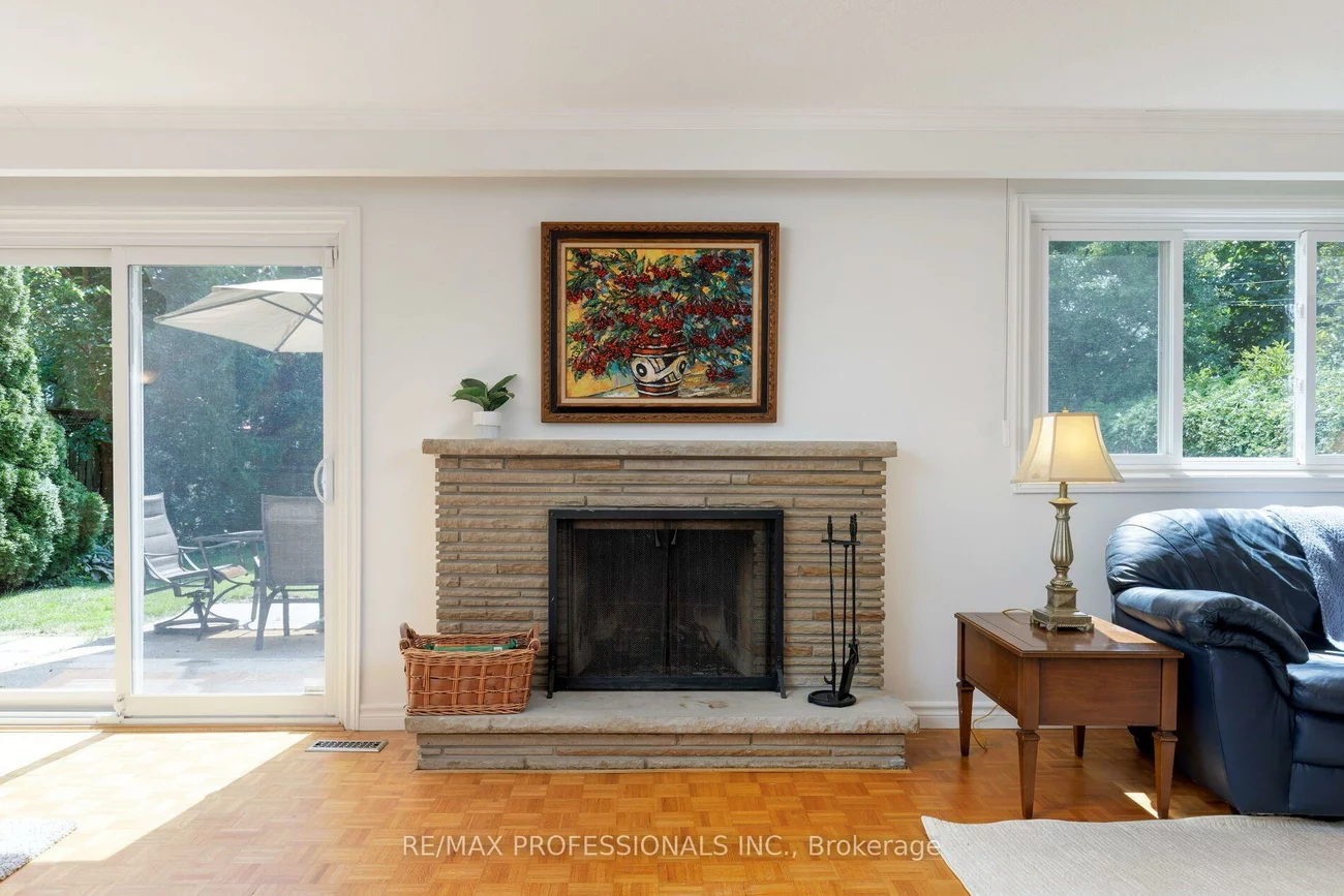 36, Thicket, Markland Wood, Toronto