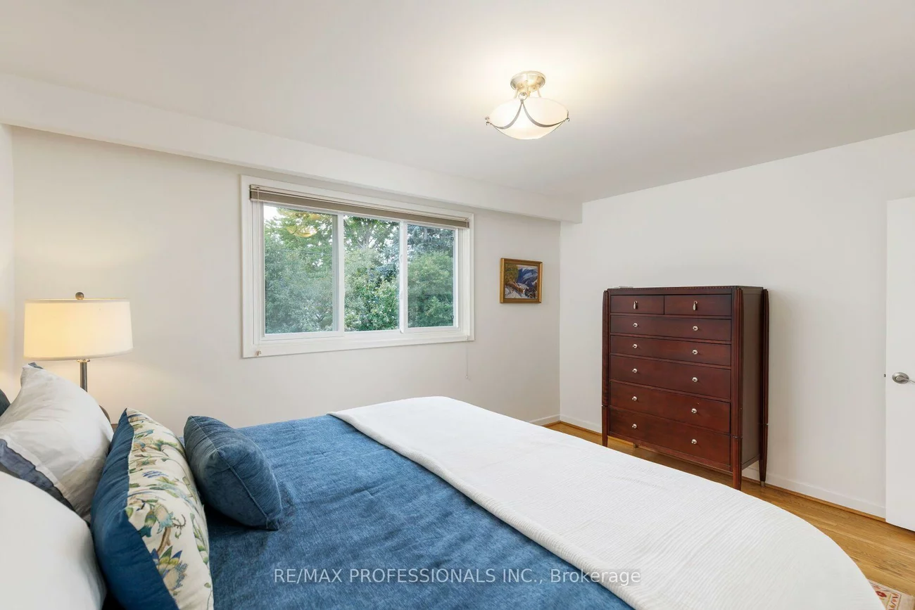 36, Thicket, Markland Wood, Toronto