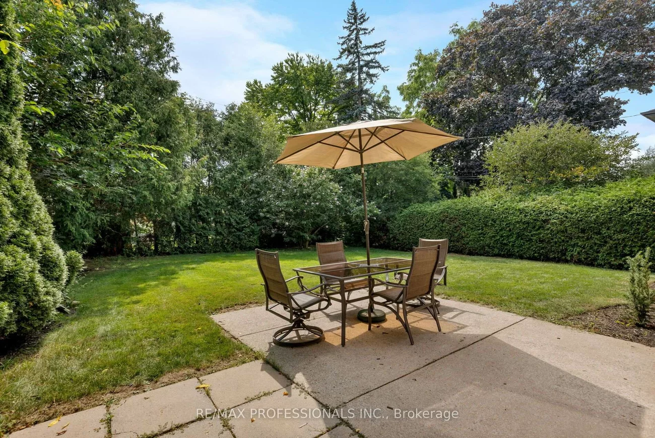 36, Thicket, Markland Wood, Toronto