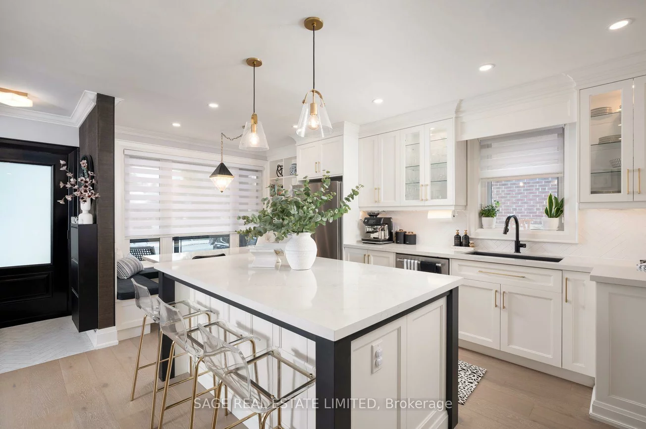 131, Silverhill, Islington-City Centre West, Toronto