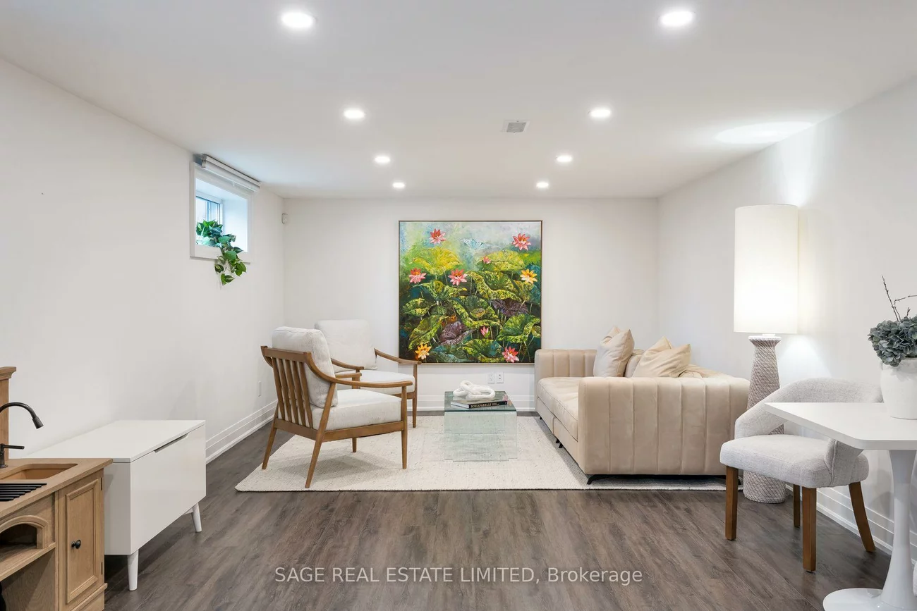 131, Silverhill, Islington-City Centre West, Toronto