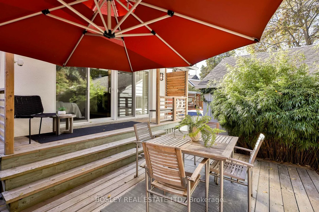 16, Delroy, Stonegate-Queensway, Toronto