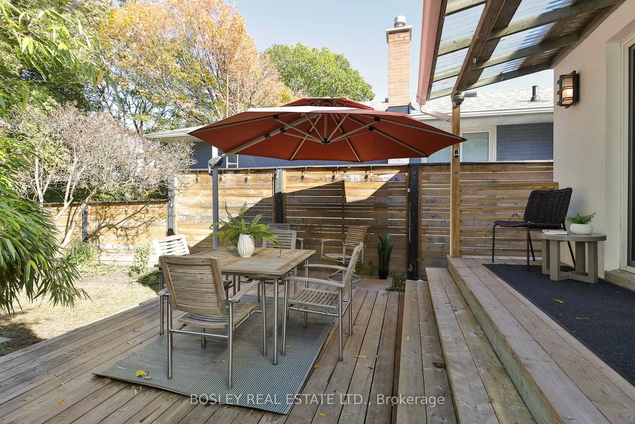 16, Delroy, Stonegate-Queensway, Toronto