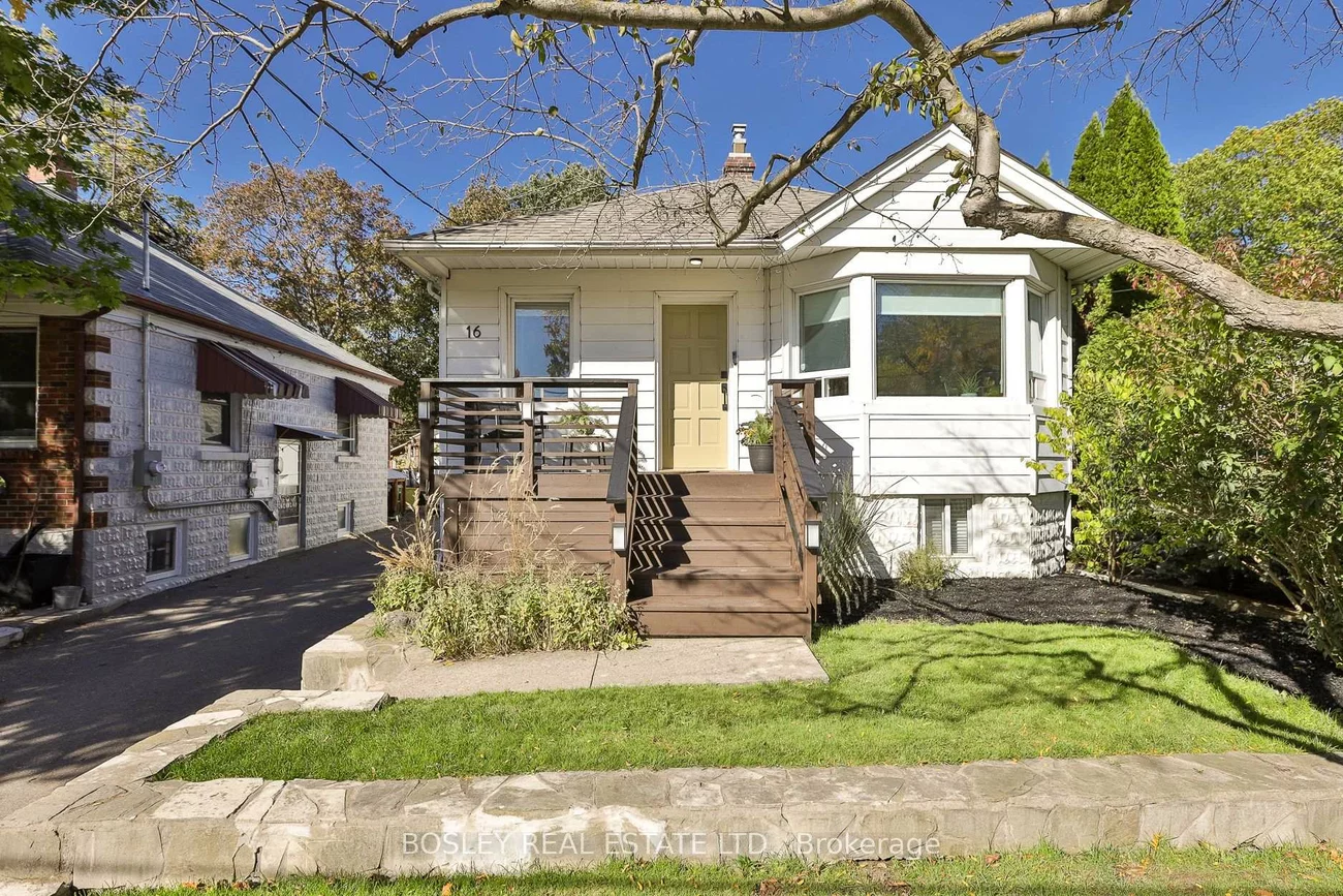 16, Delroy, Stonegate-Queensway, Toronto
