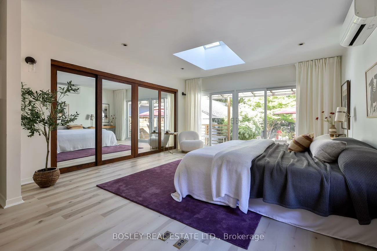 16, Delroy, Stonegate-Queensway, Toronto
