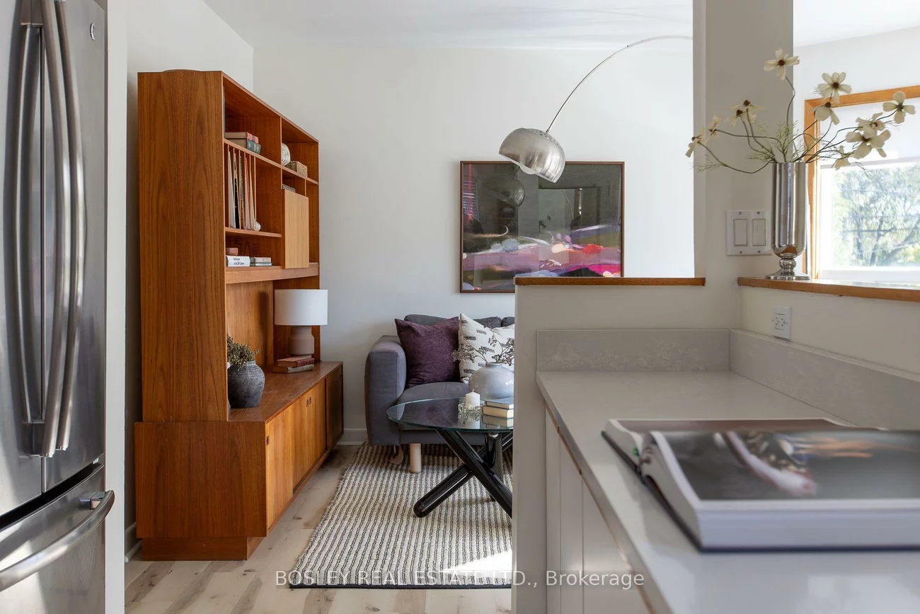 16, Delroy, Stonegate-Queensway, Toronto