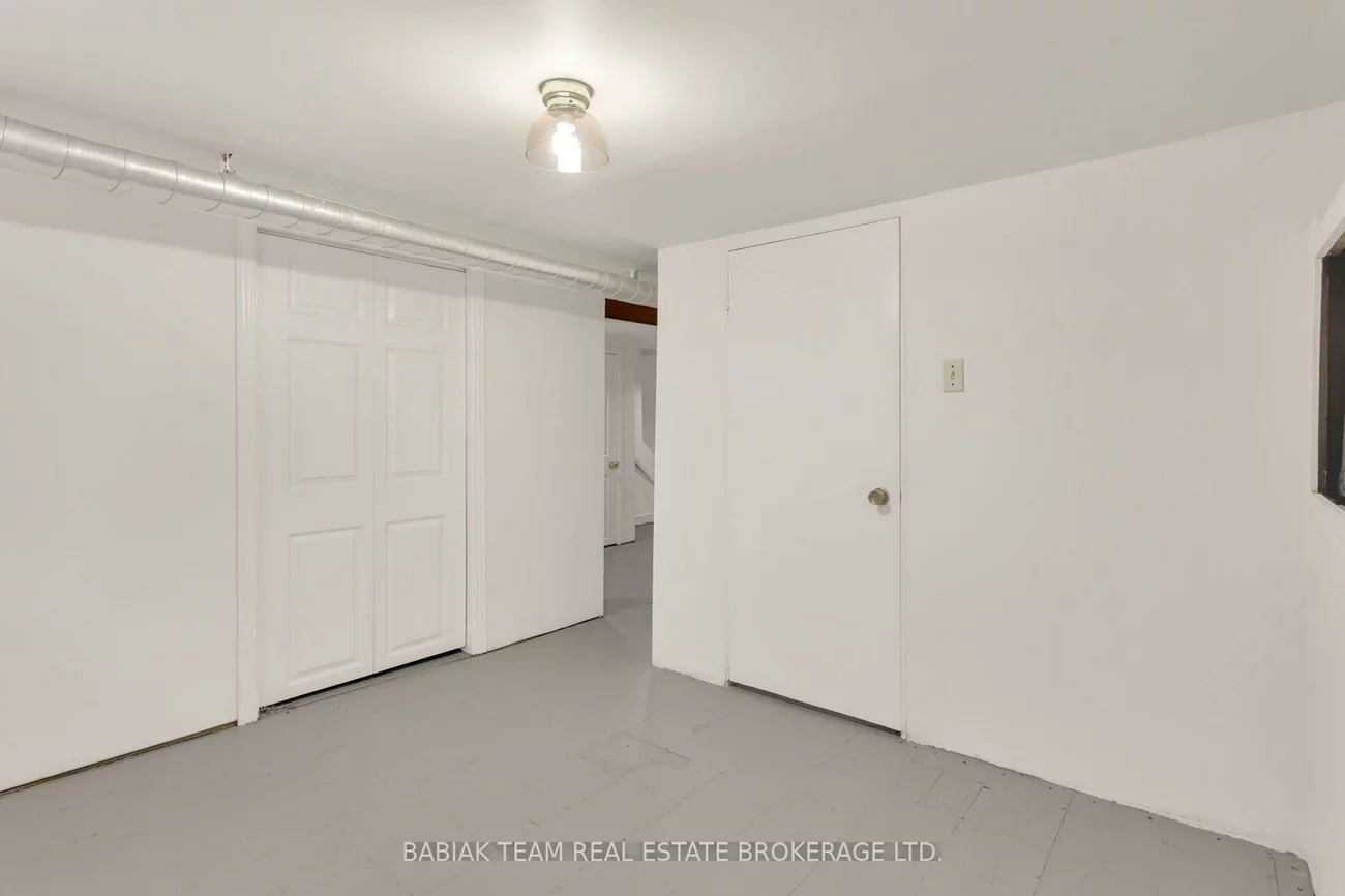 34, Elora, High Park North, Toronto