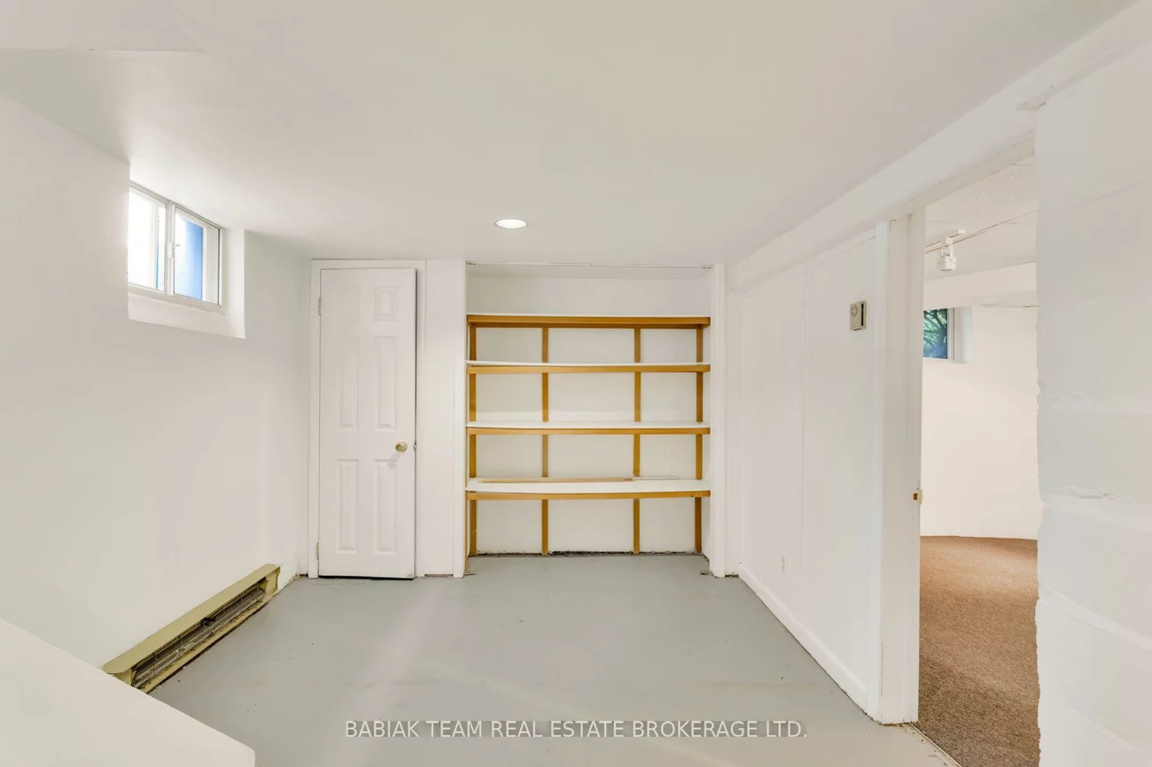 34, Elora, High Park North, Toronto